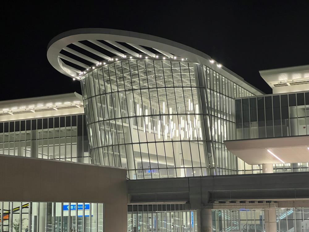 Pavo - Greater Orlando Airport, Terminal C