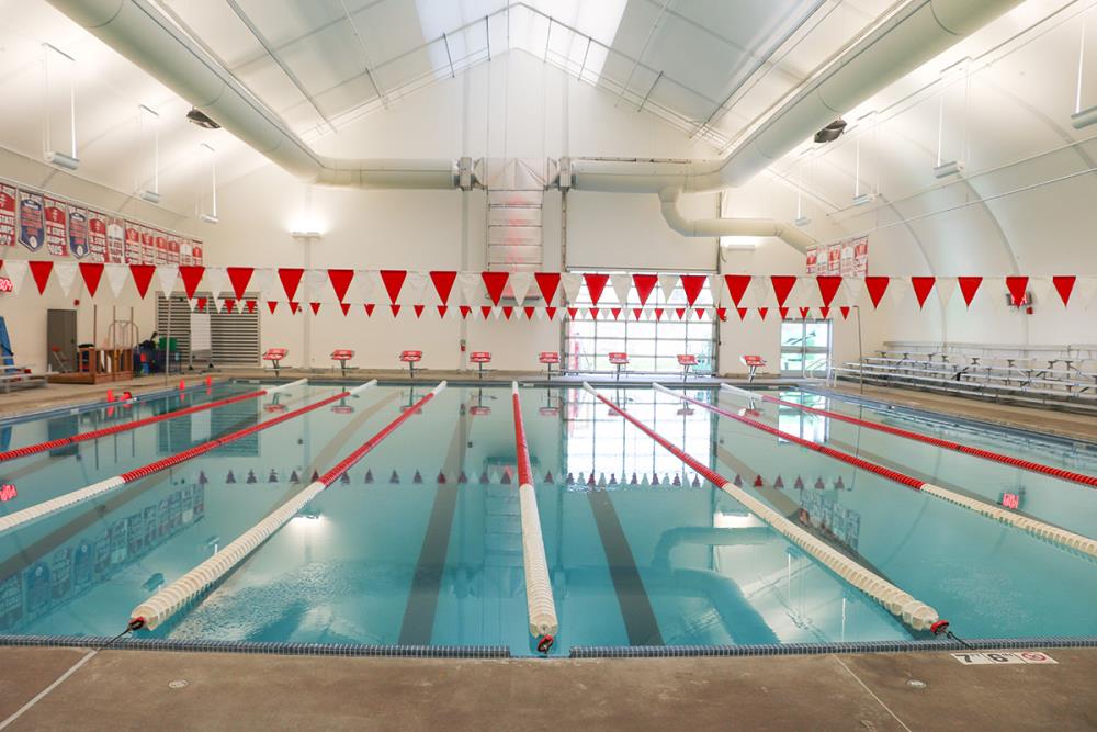 Echo Round 9.0 LED - Regis Jesuit High School Pool