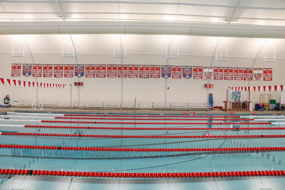 Echo Round 9.0 LED - Regis Jesuit High School Pool