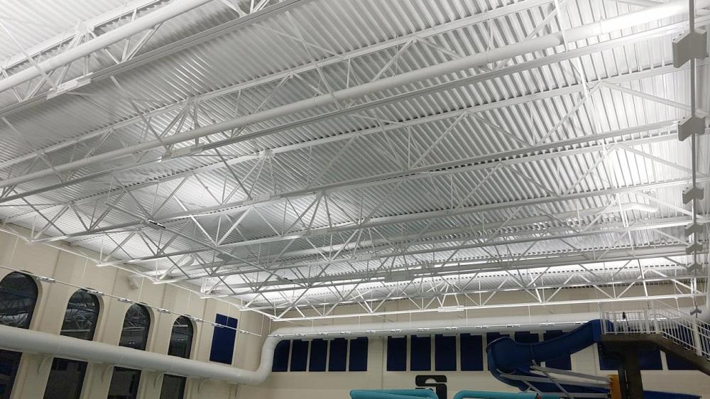 Lightruss Rail - Signicast Pool